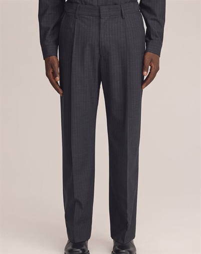 NN.07 - Kay Bukser - Dark Grey Stripe